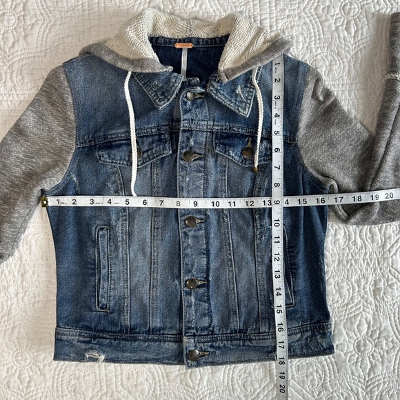 Free People Jacket - Denim with knit sleeves/hood - XS - Picture 7 of 17